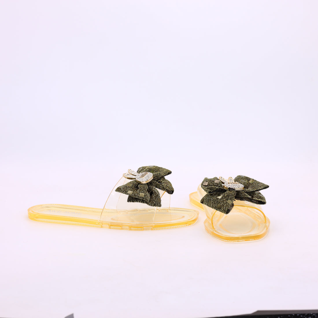 M011797 crystal slipper