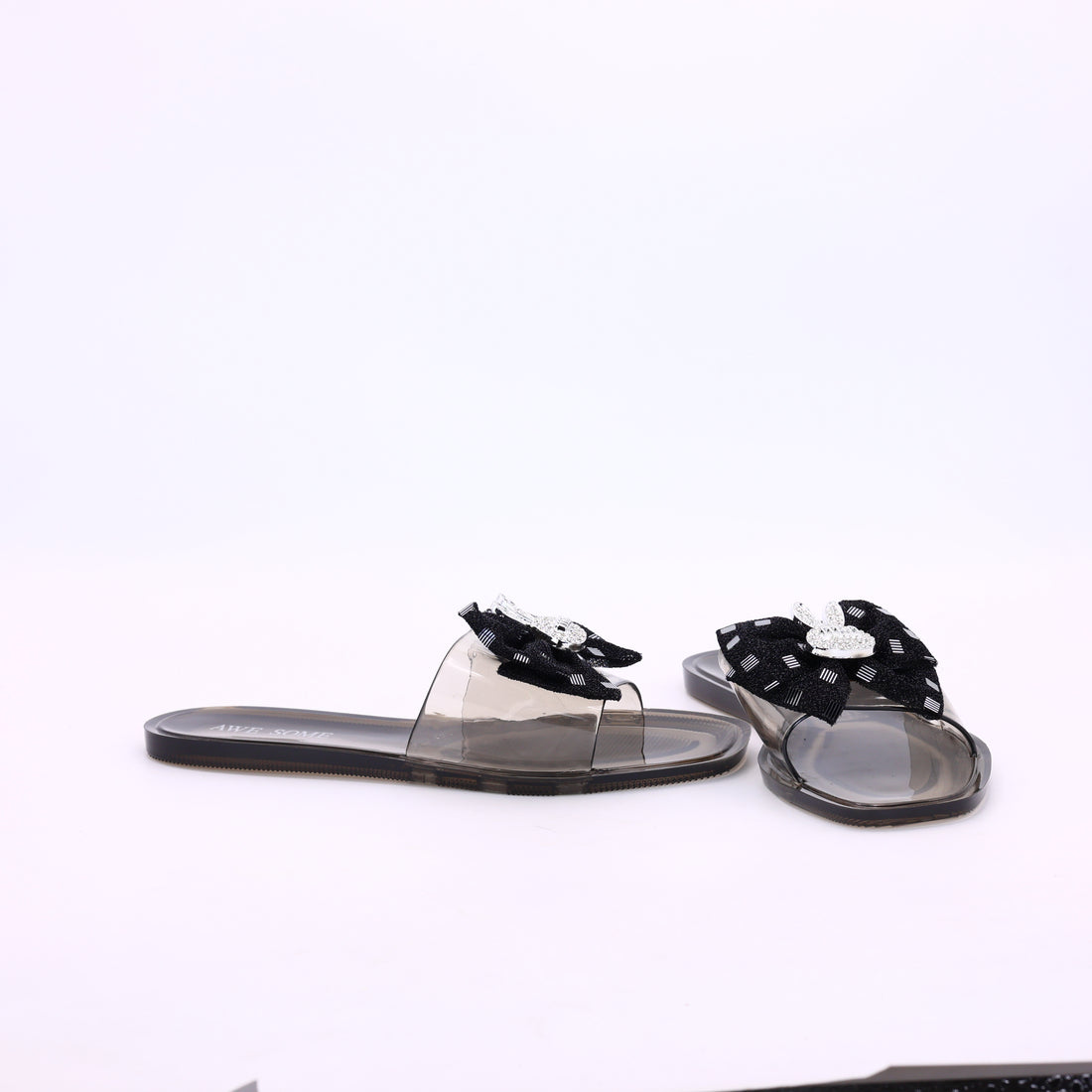 M011797 crystal slipper