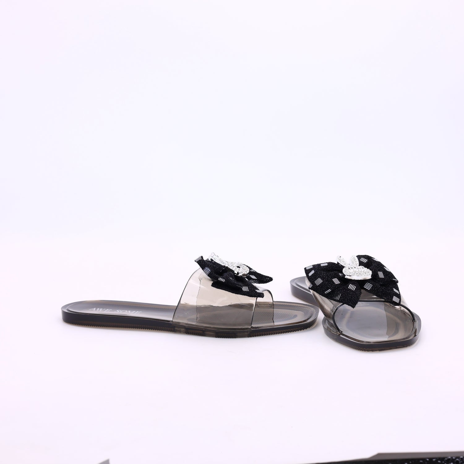 M011797 crystal slipper