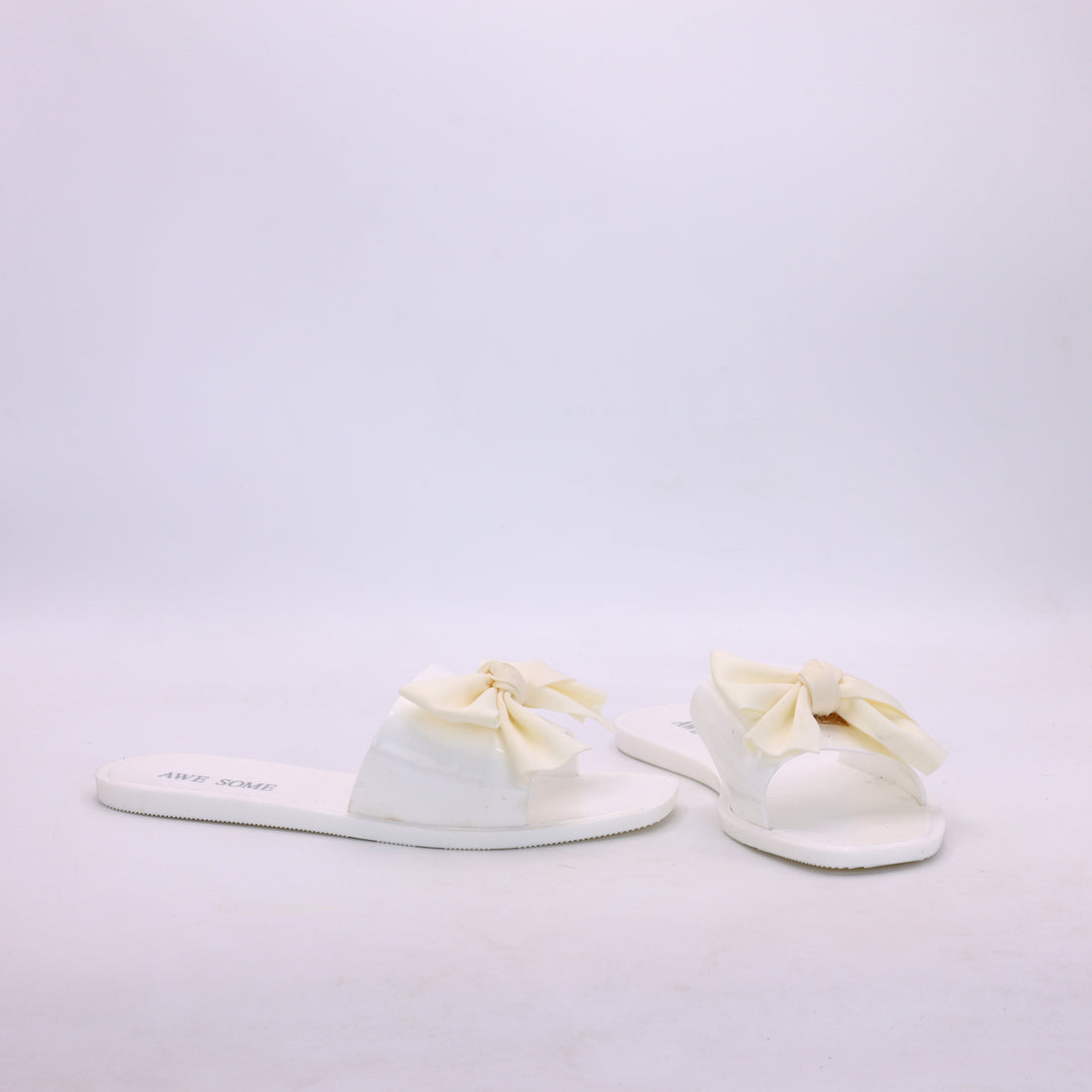 M011796 crystal slipper