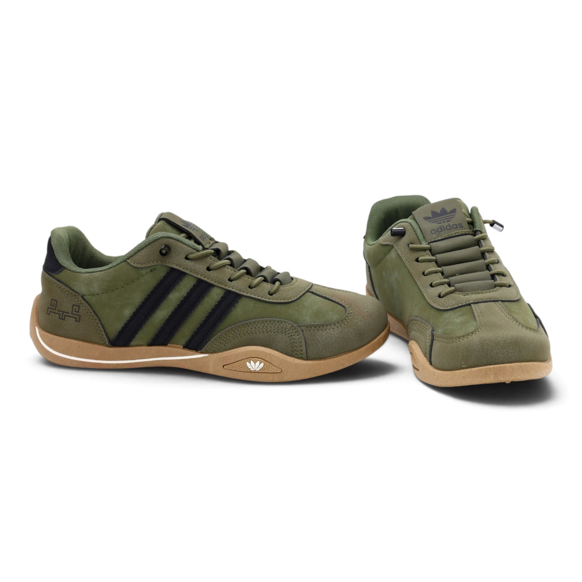 M012168 men sneaker