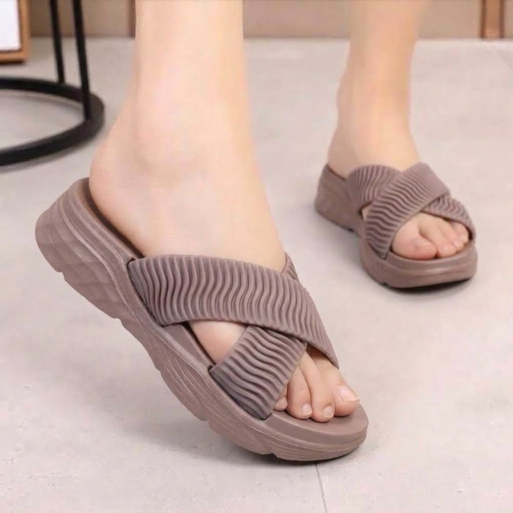 Waterproof rubber slipper M012026
