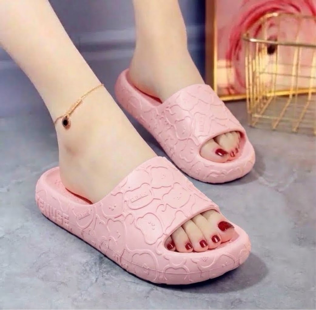 M011945 slipper