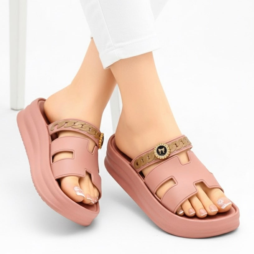 M0131 slipper
