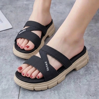 M011946 slipper