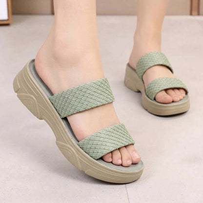M012020 slipper