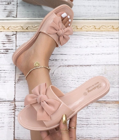 M011796 crystal slipper