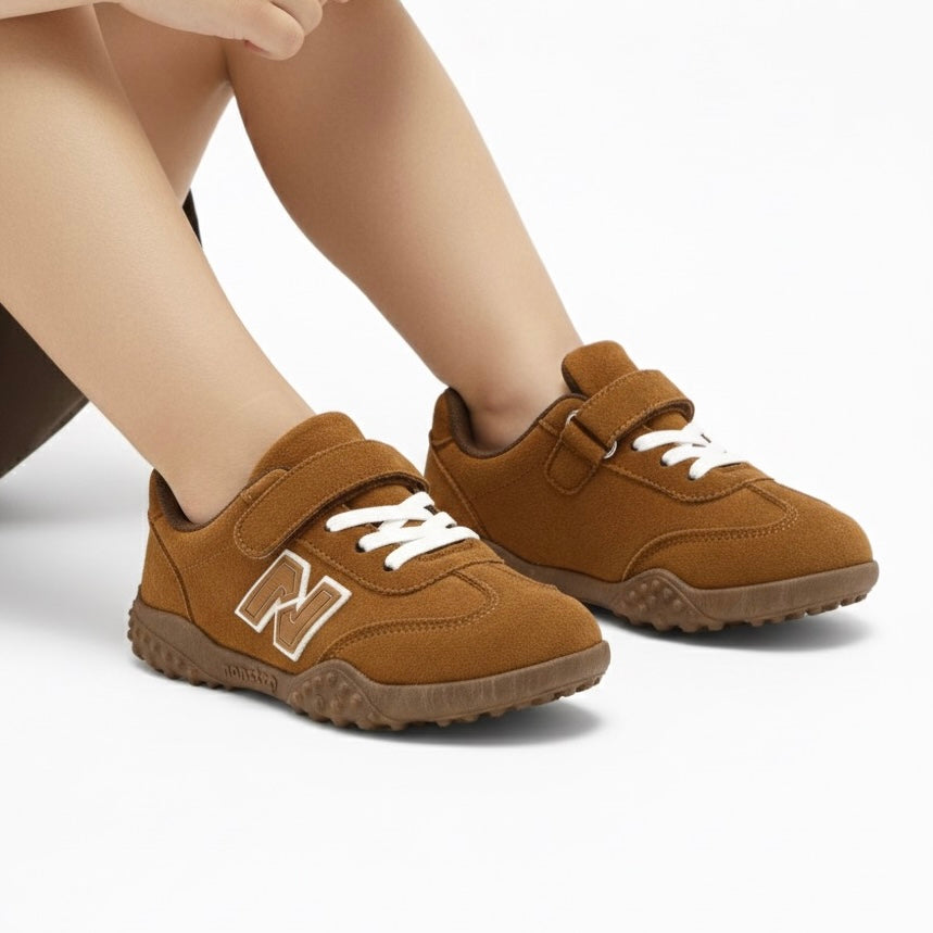 M011299  kids shoes