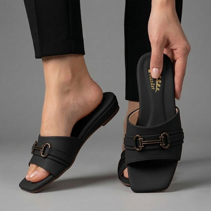 M0677 slipper