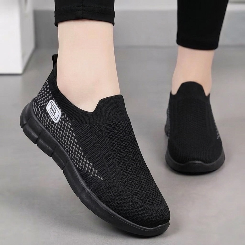 M011249 fabric shoes