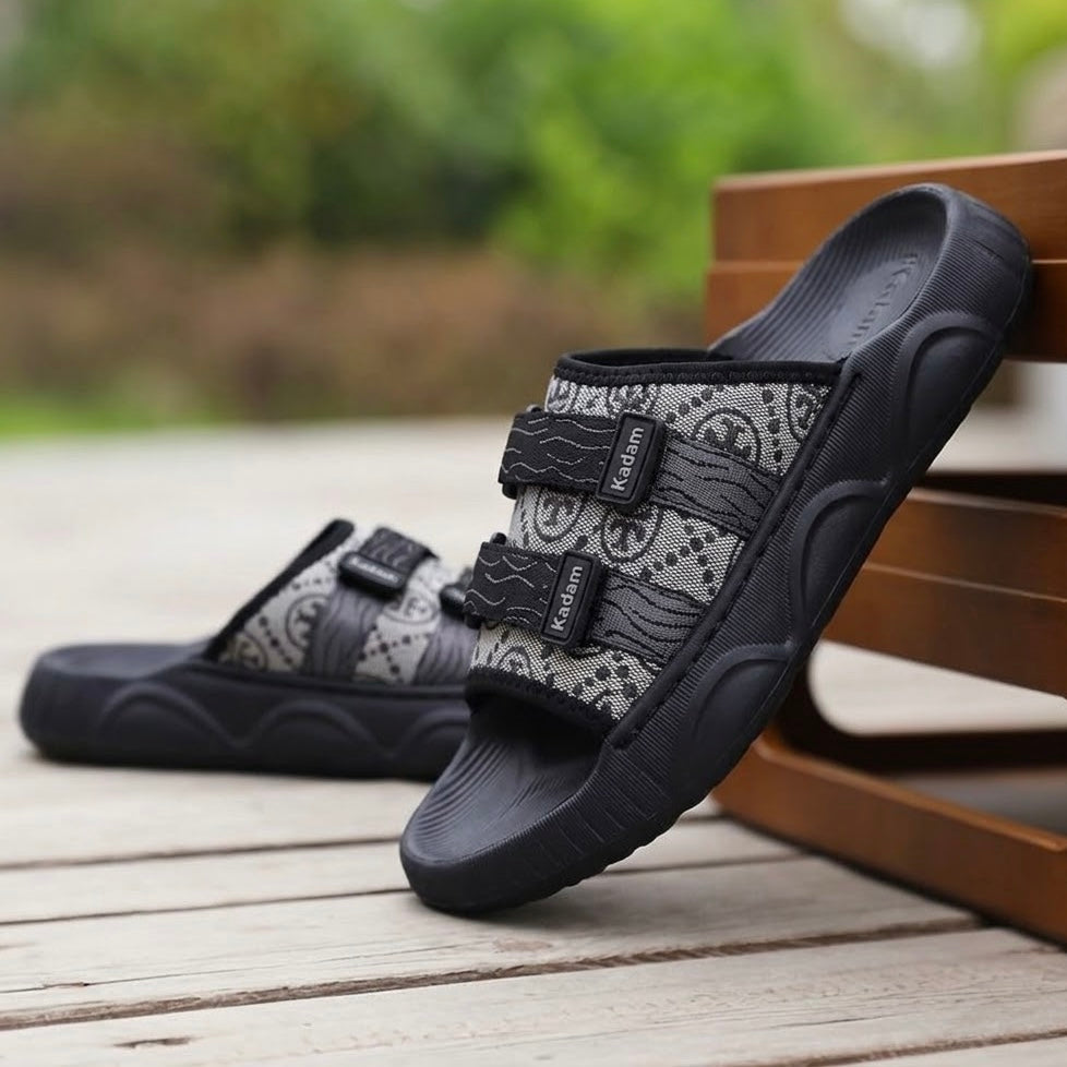 M011800 men slipper