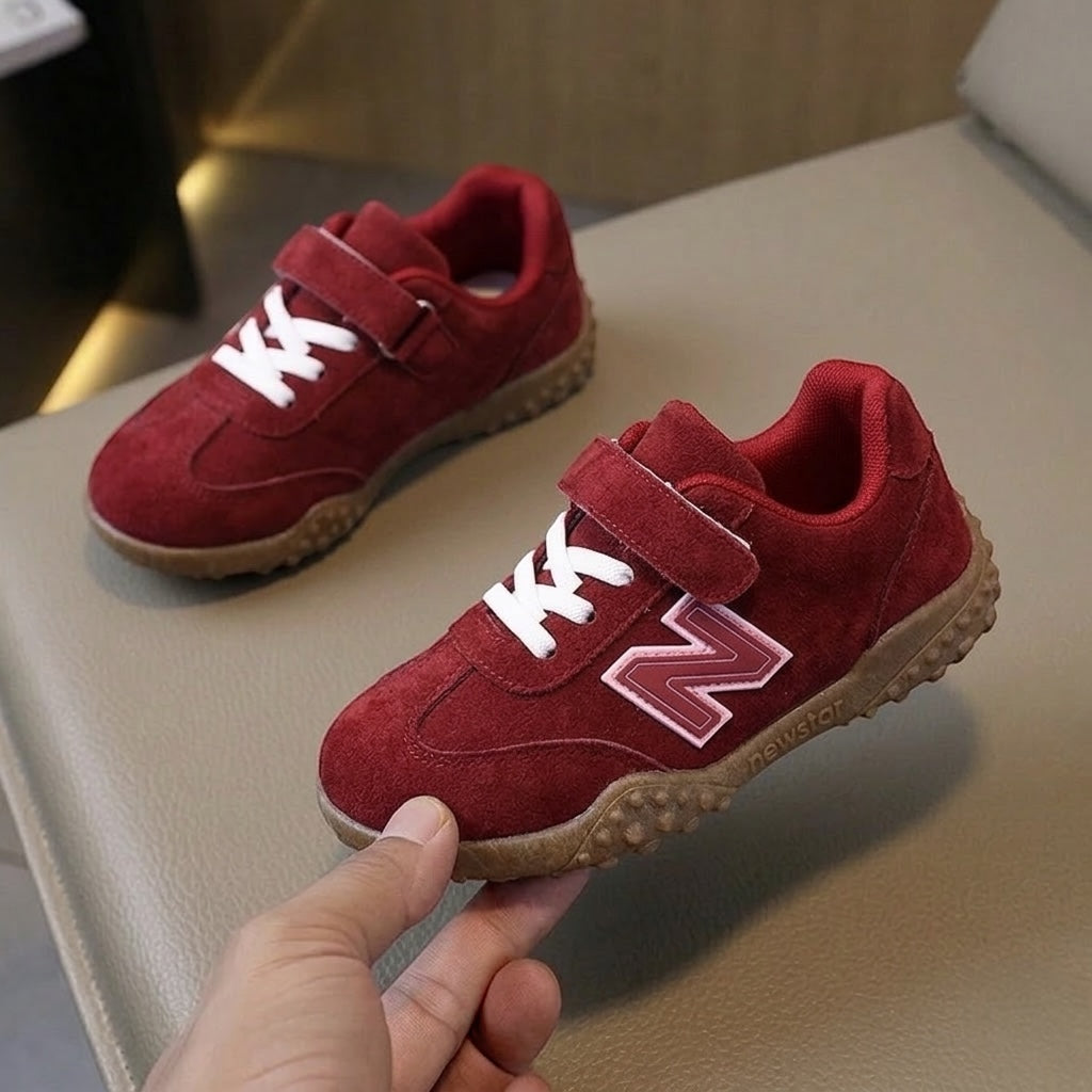 M011299  kids shoes