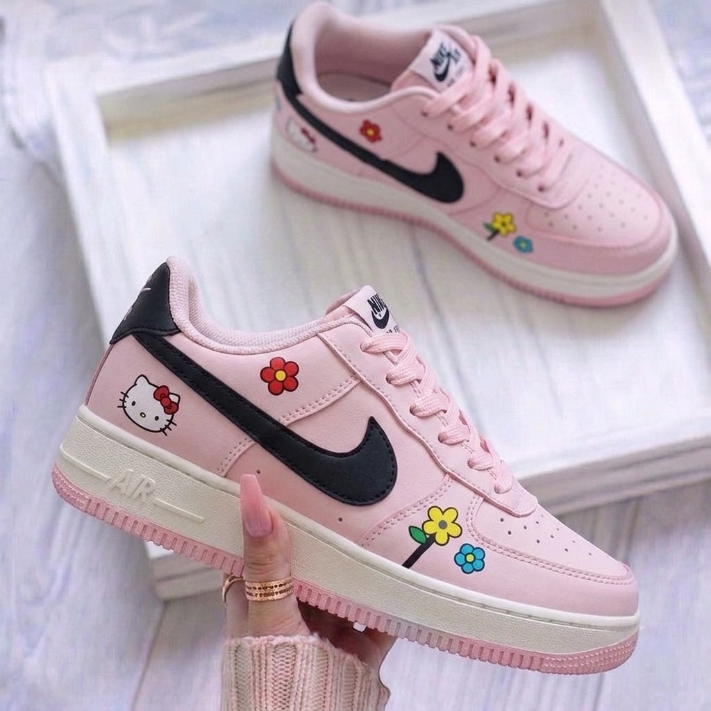 M0842 tick sneaker