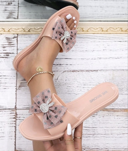 M011797 crystal slipper