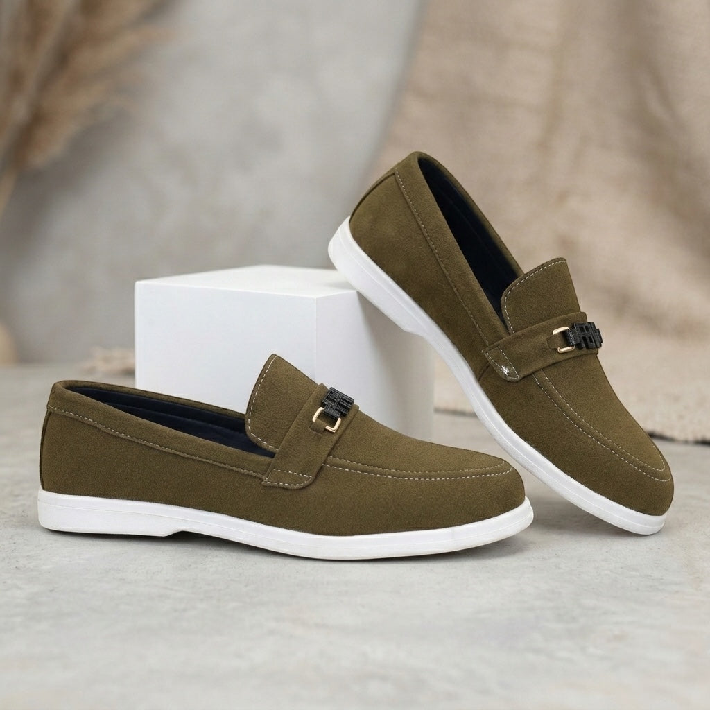 Fendi Men shoes M011448