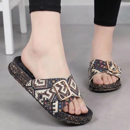 M011736 slipper