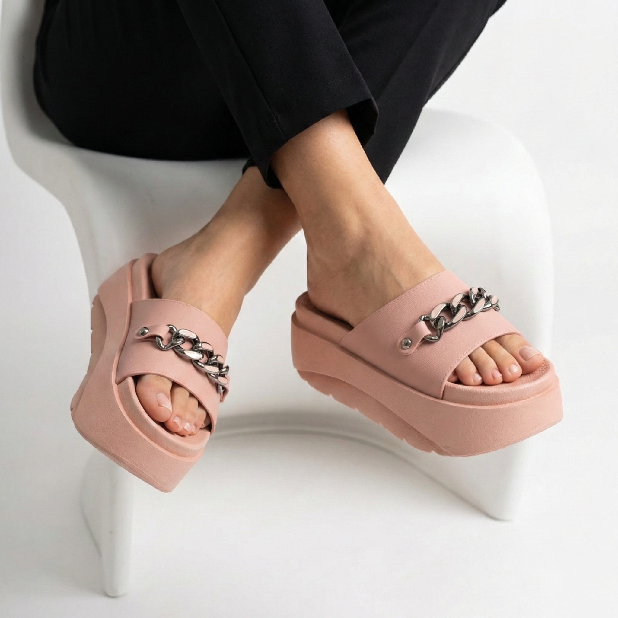 M011504 sole slipper