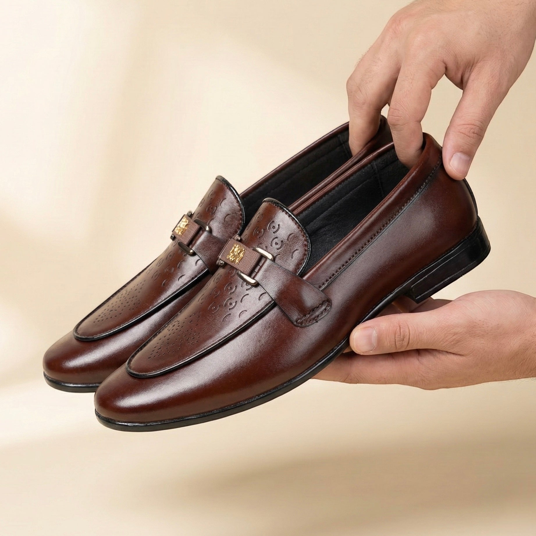 M011443 men shoes