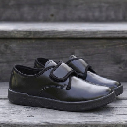 M011747 schol shoes