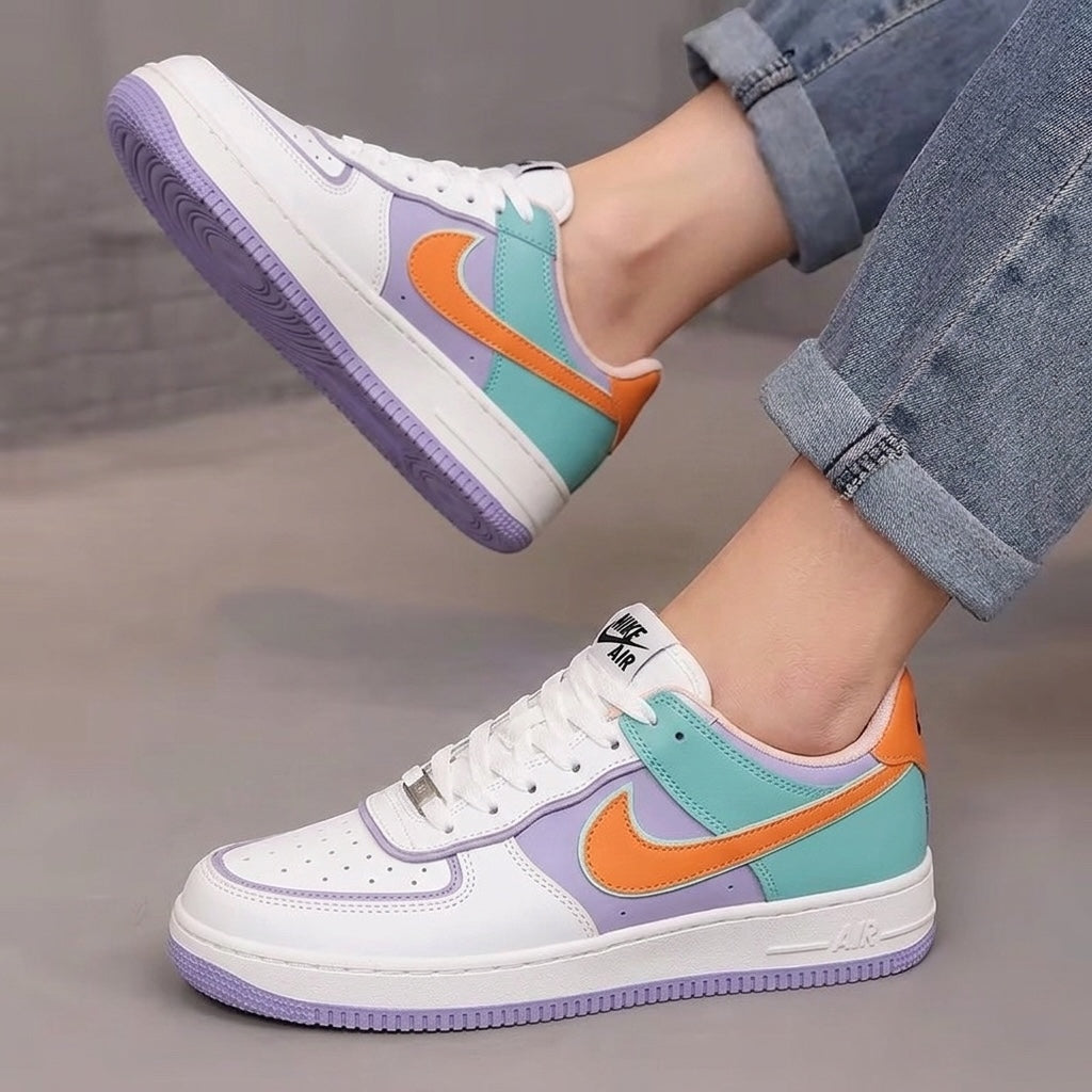 M0320 tick sneaker