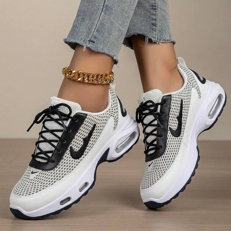 M011303 tick shoes