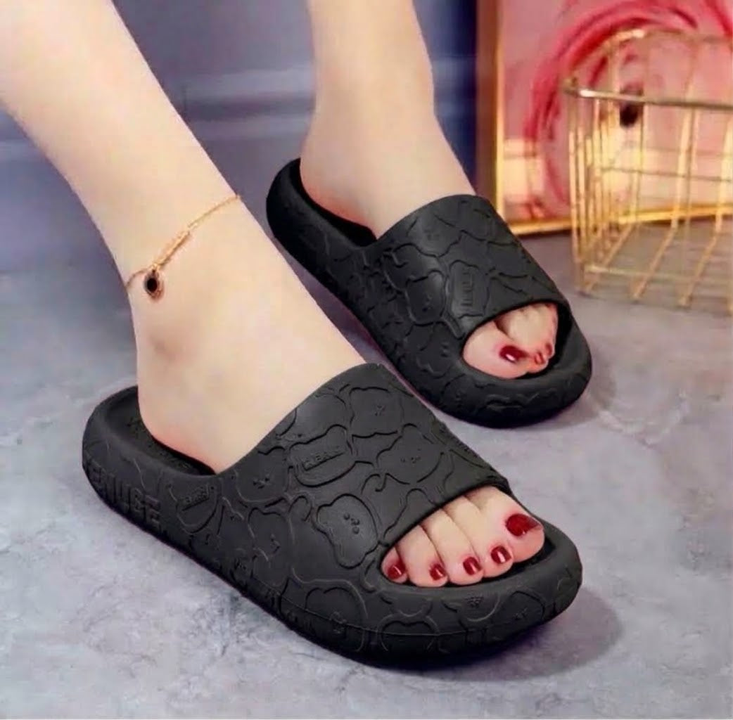 M011945 slipper