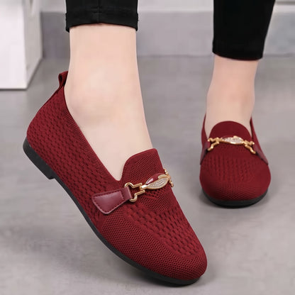 M012151 soft fabric shoes