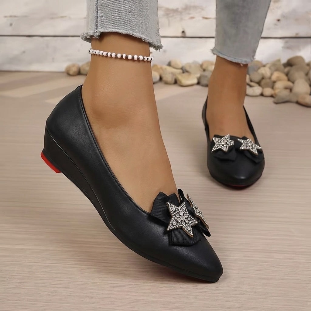 M011386 kitten wedge