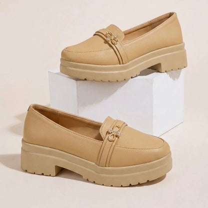 M011313 block heel