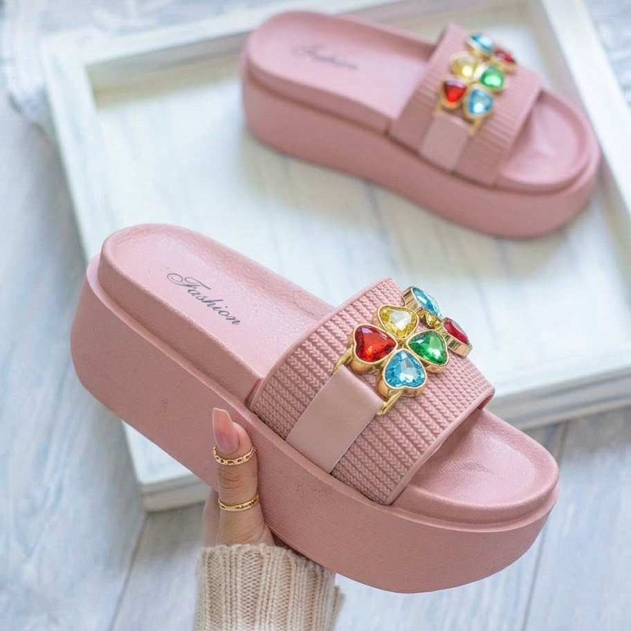 M011867 slipper