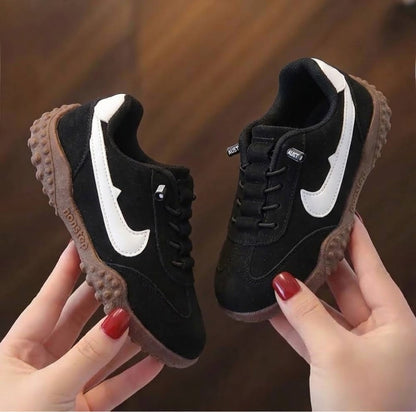 M011298  kids shoes