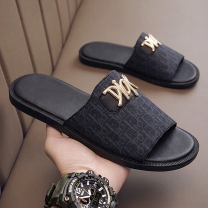 M011772 men slipper