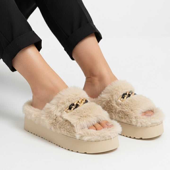 M011307 fur slipper