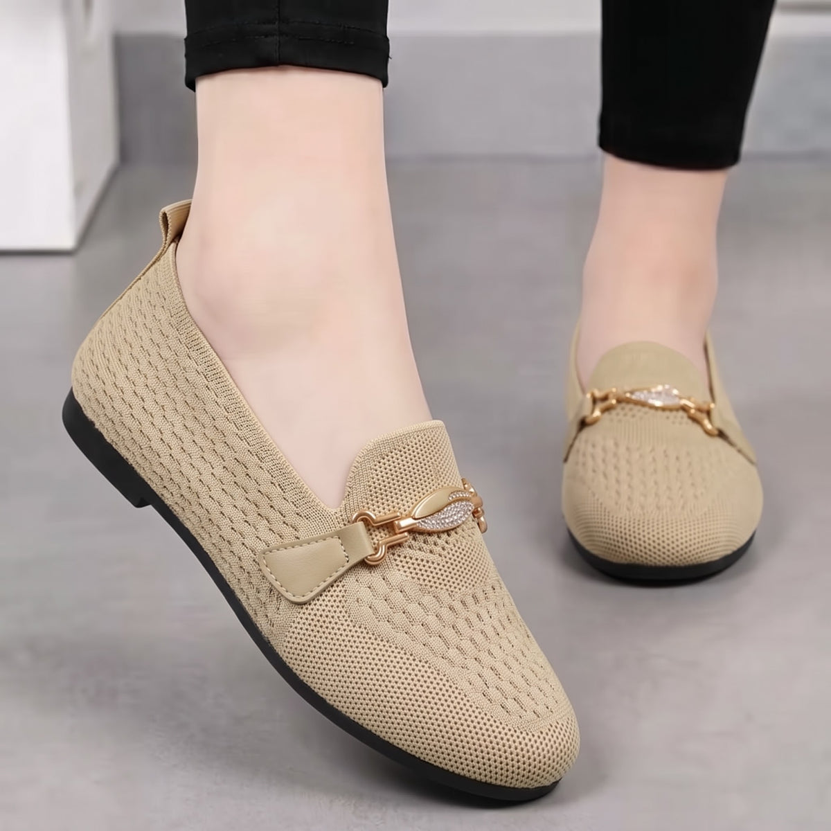 M012151 soft fabric shoes