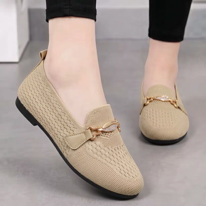 M012151 soft fabric shoes