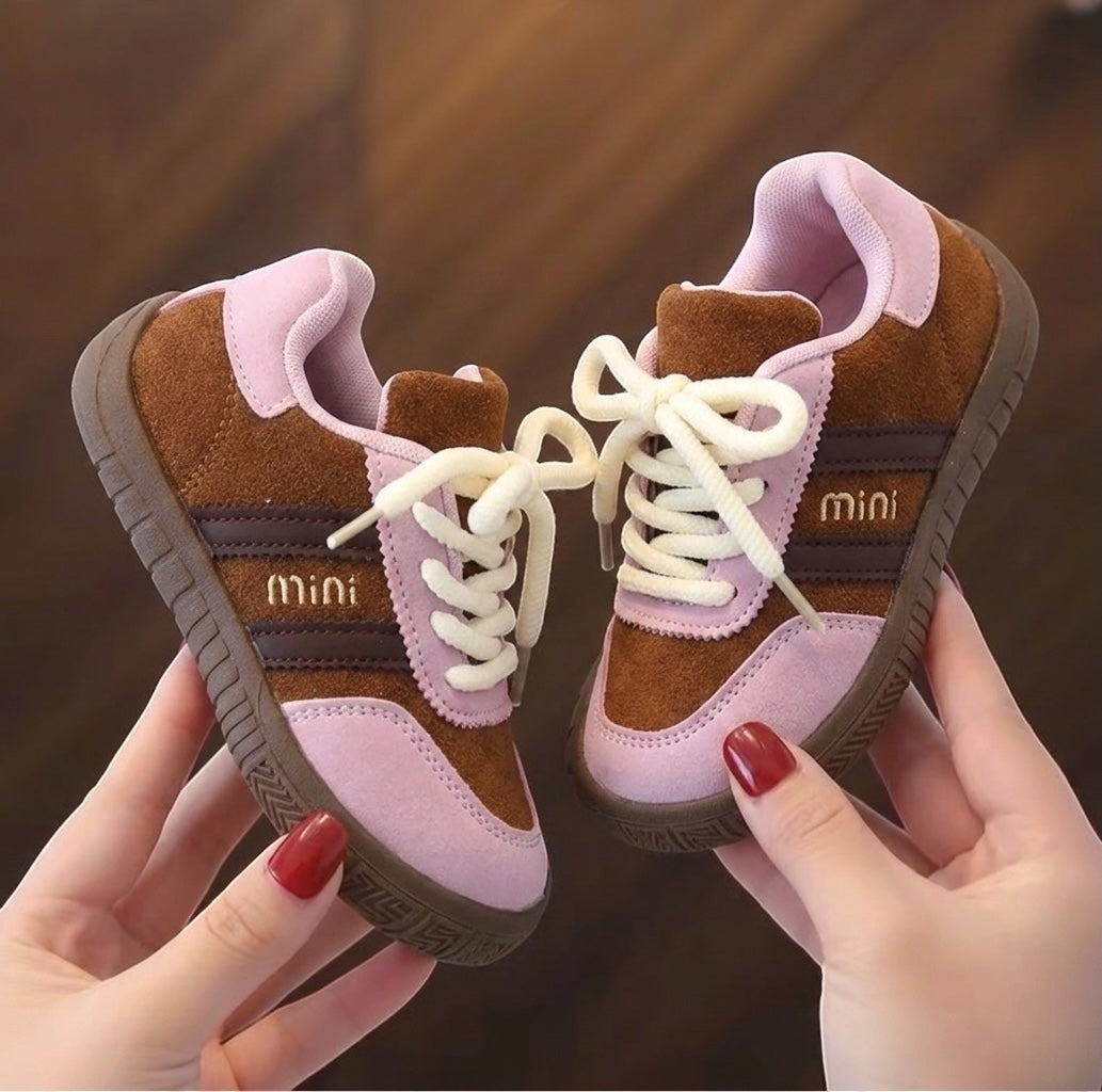 M01059 kids shoes