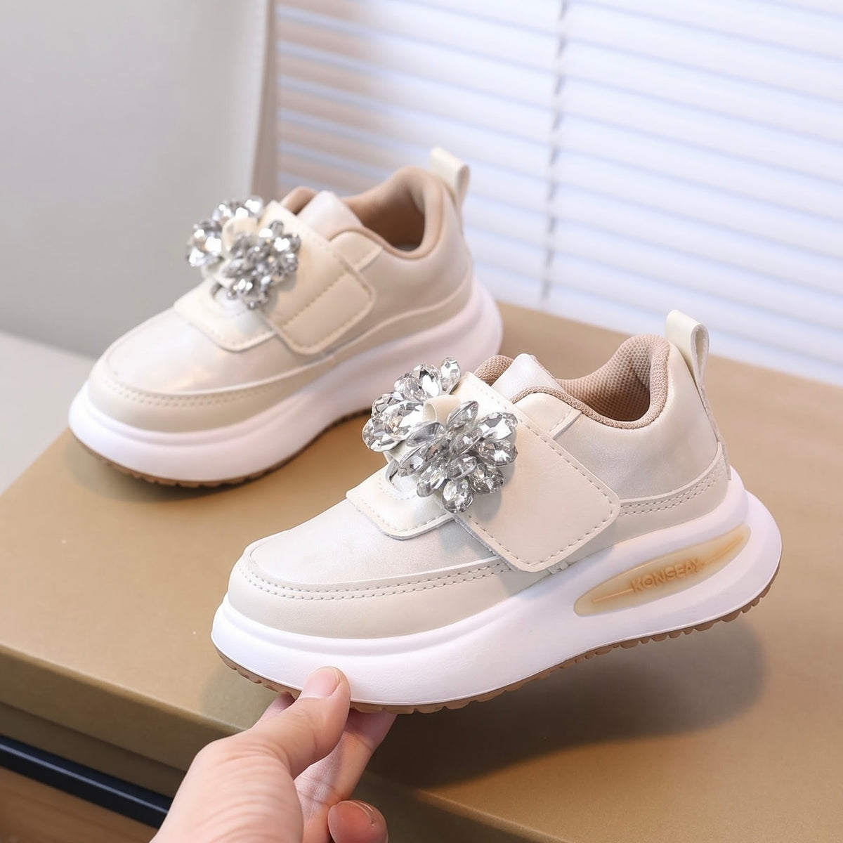 M012118 fairy shoes