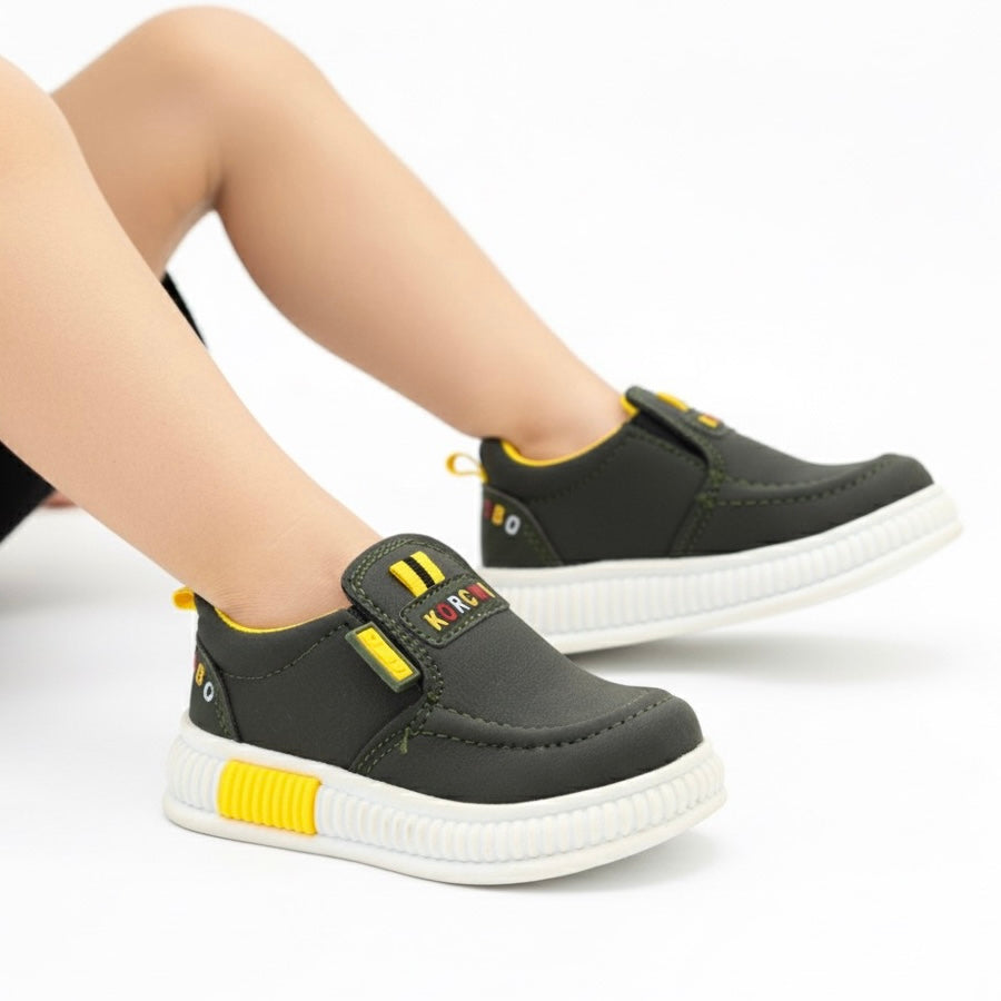 M01022 kids shoes