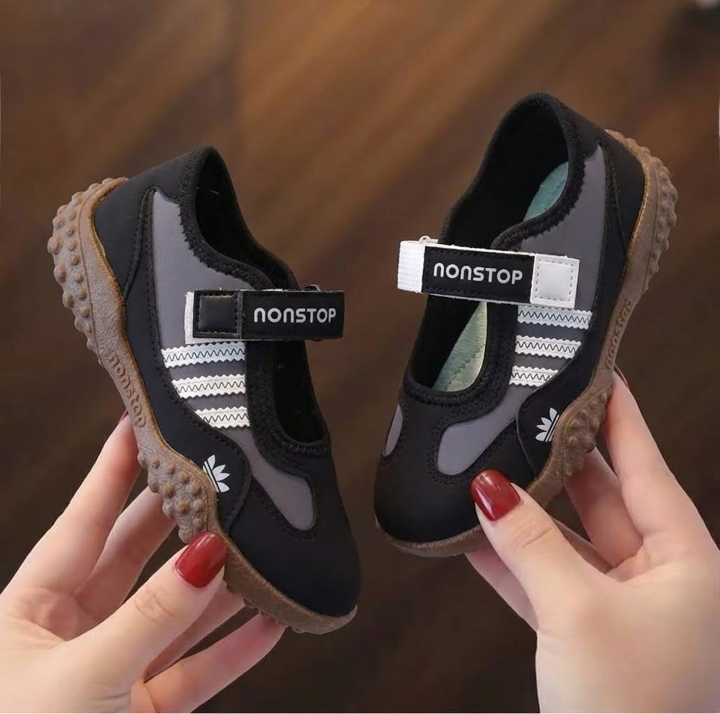 M012023 kids shoes