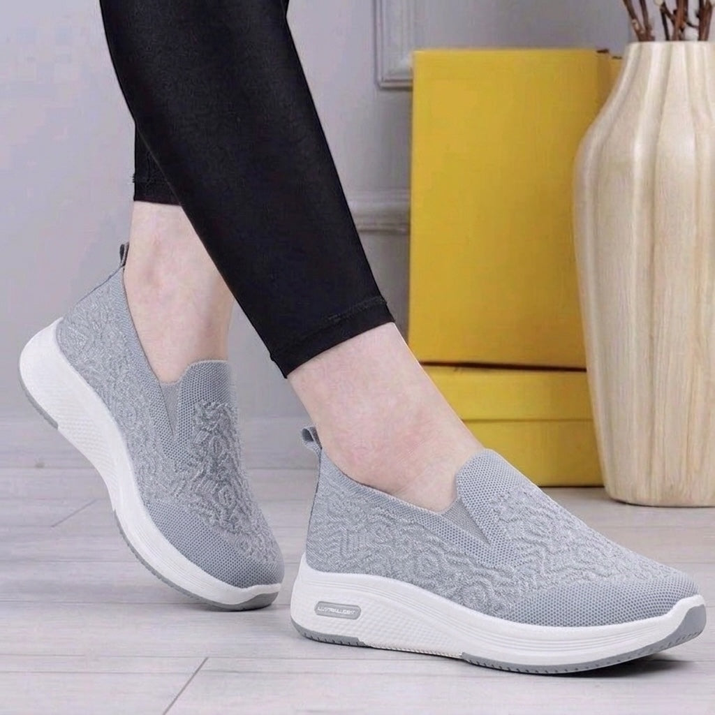 M011759 fabric shoes