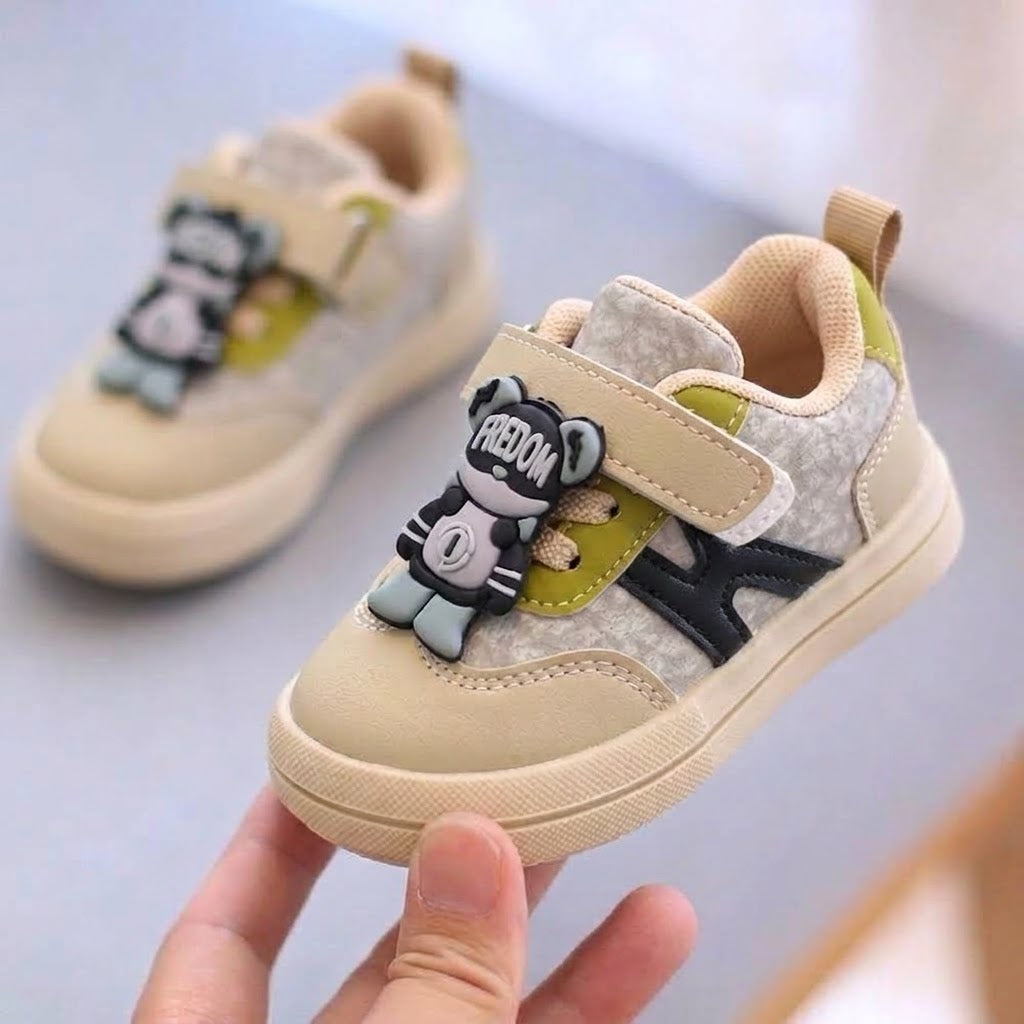 F18 Kids shoes