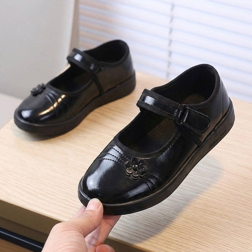 M011963 schol shoes