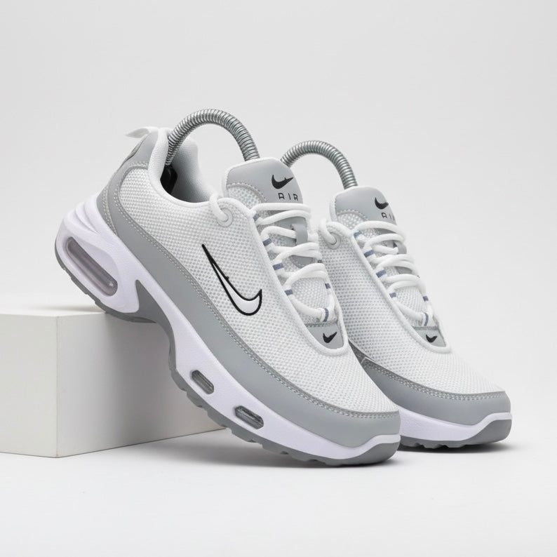 M011305 tick shoes