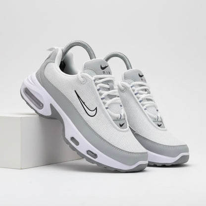 M011305 tick shoes