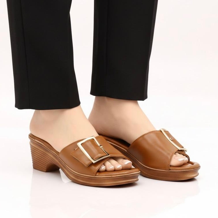 M0615 kitten heel