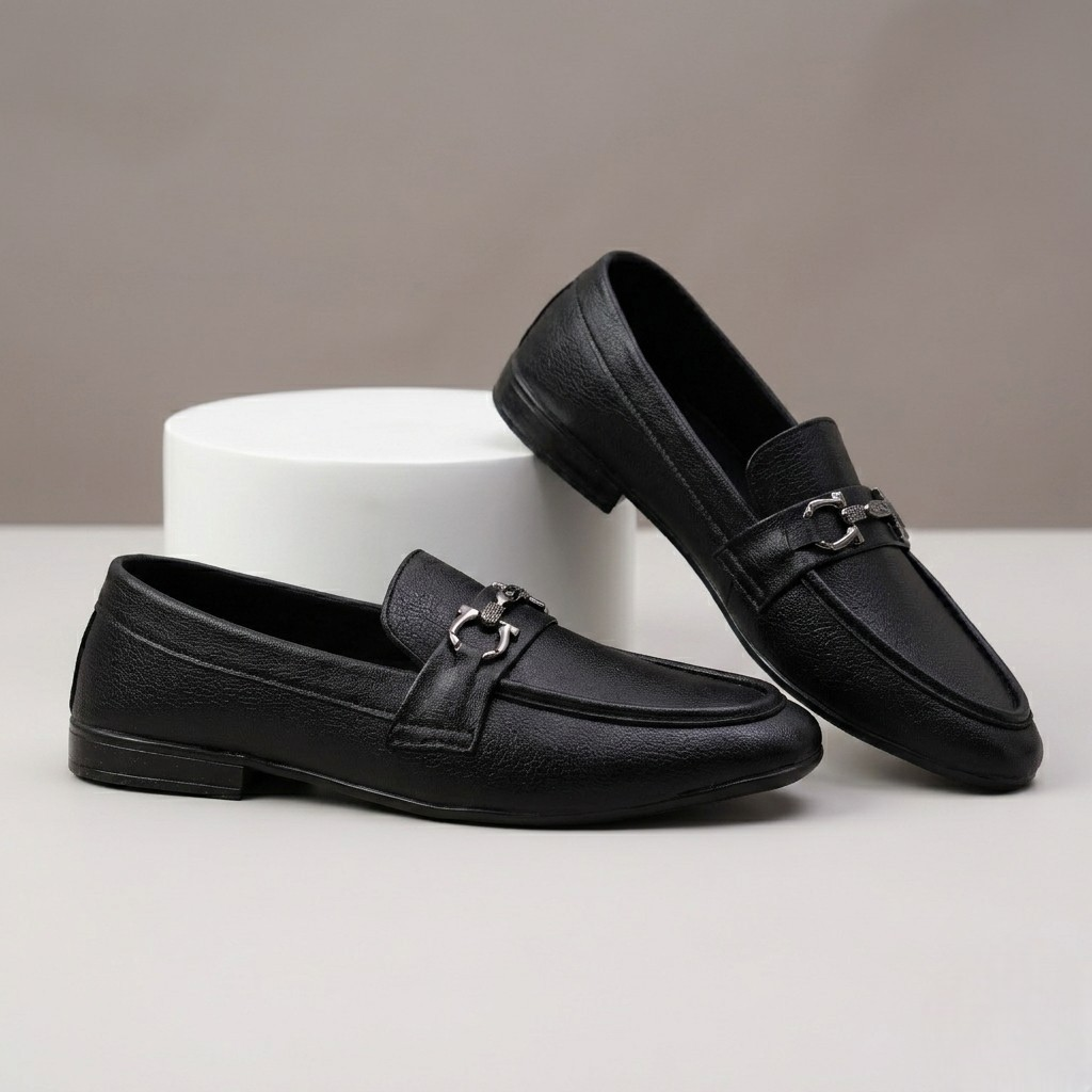 M011765 loafer shoes