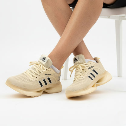 Ads3313 men walk
