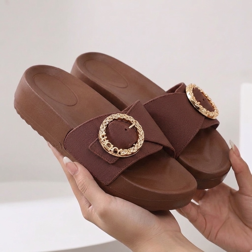 M011947 slipper