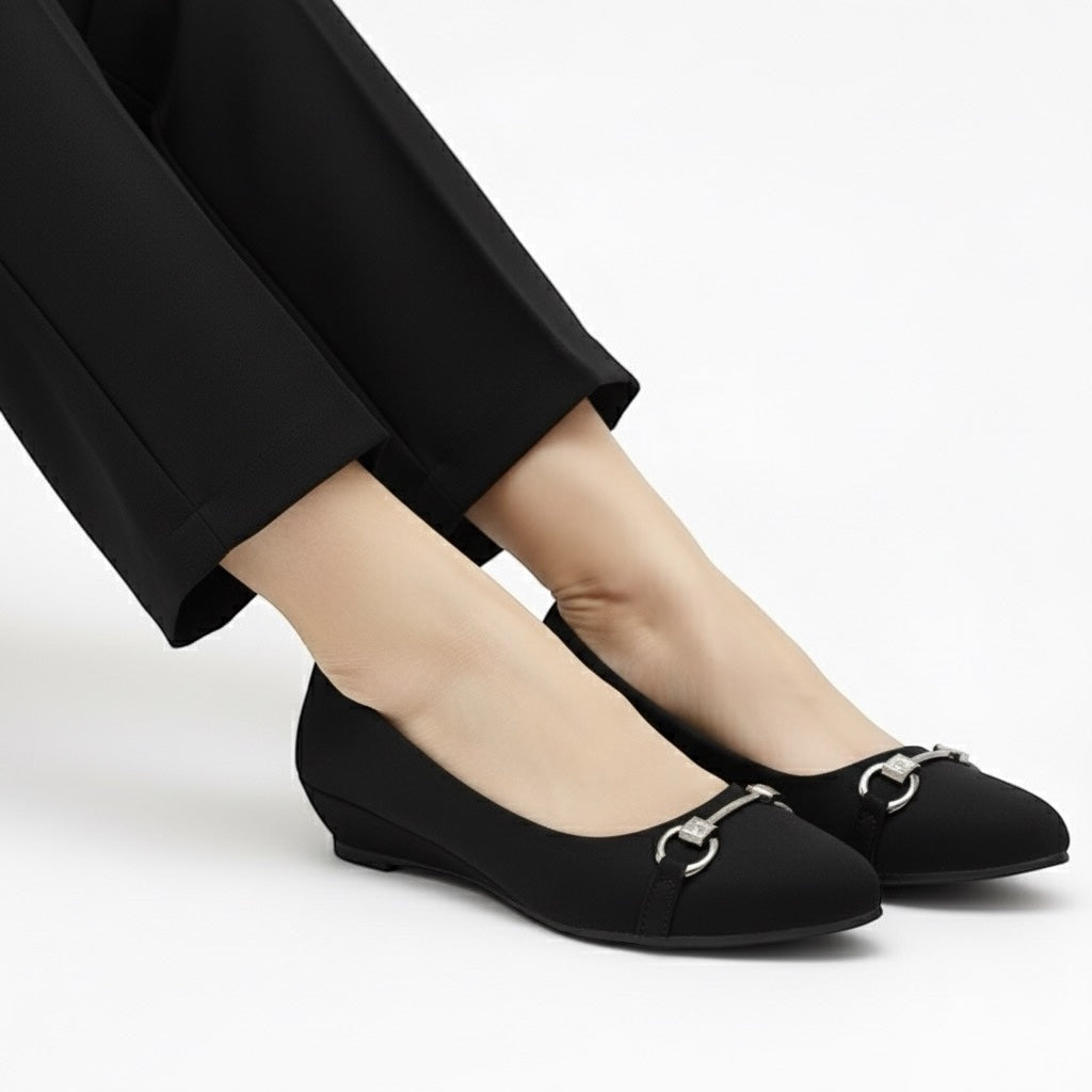 M01015 kitten wedge