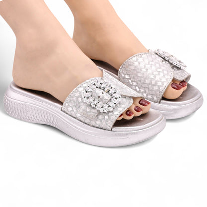 M0722 buckle slipper